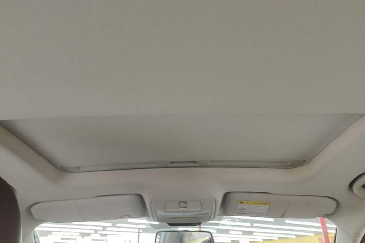Used Roewe i5 2019 1.5L Automatic 4G Connected Langyue Edition Headliner