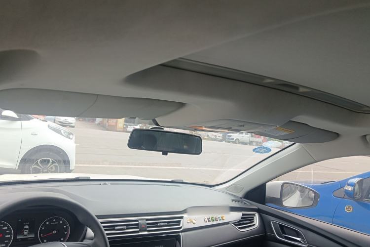 Used Roewe i5 2019 1.5L Manual 4G Connectable Langhao Edition Headliner
