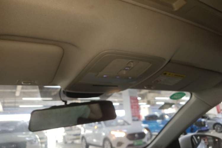 Used Roewe i5 2019 1.5L Automatic 4G Connected Linghao Edition Headliner