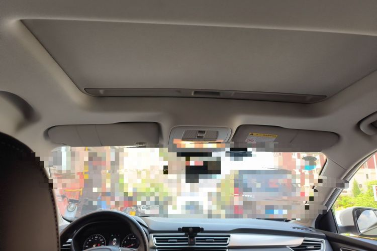 Used Roewe i5 2019 1.5L Automatic 4G Connected Langhao Edition Headliner