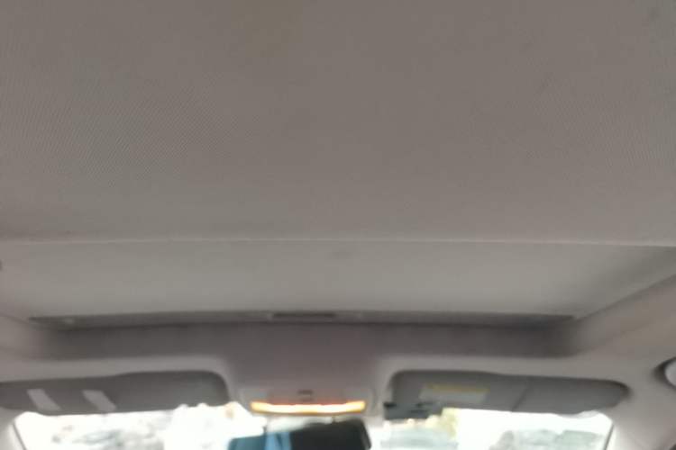 Used Roewe i5 2019 1.5L Automatic 4G Connected Langhao Edition Headliner
