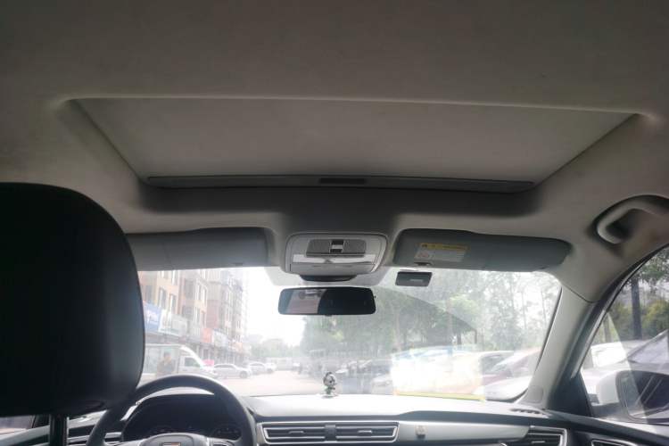 Used Roewe i5 2019 1.5L Automatic 4G Connected Langhao Edition Headliner