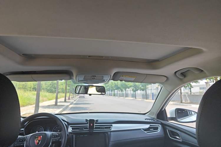 Used Roewe i5 2019 1.5L Automatic 4G Connected Langhao Edition Headliner