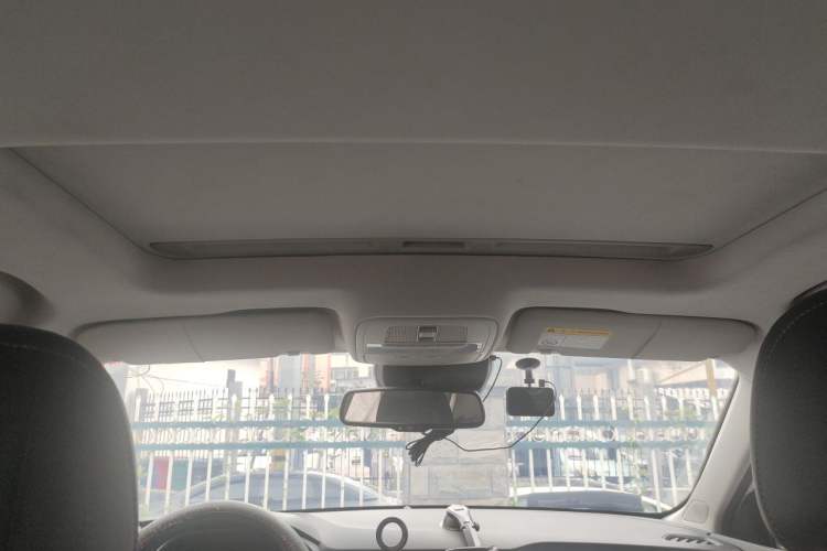 Used Roewe i5 2019 20T Automatic Intelligent Connectivity Super-Power Supreme Edition Headliner