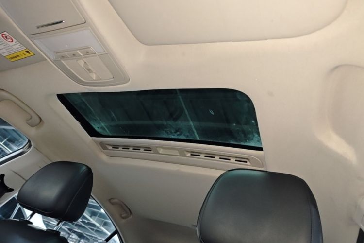 Used Roewe i5 2019 1.5L Automatic 4G Connected Linghao Flagship Edition Headliner
