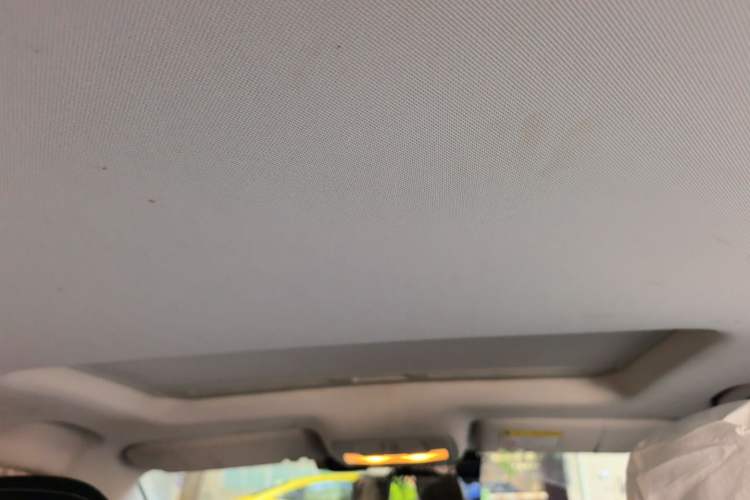 Used Roewe i5 2019 1.5L Automatic 4G Connected Langhao Edition Headliner