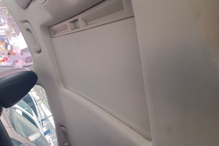 Used Roewe i5 2019 20T Automatic 4G Connected Supercharged Flagship Edition Headliner