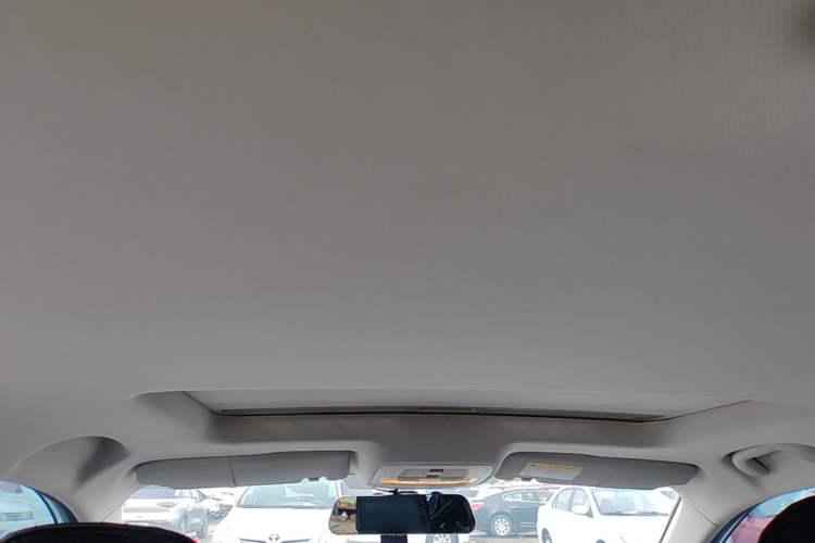 Used Roewe i5 2019 1.5L Automatic 4G Connected Linghao Edition Headliner