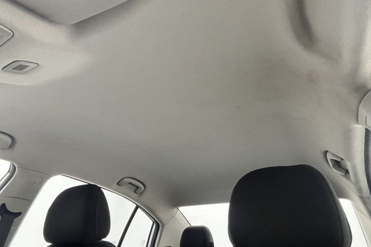Used Roewe i5 2019 1.5L Manual 4G Connect Luxury Edition Headliner