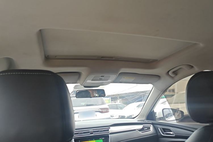 Used Roewe i5 2019 1.5L Automatic 4G Connected Langhao Edition Headliner