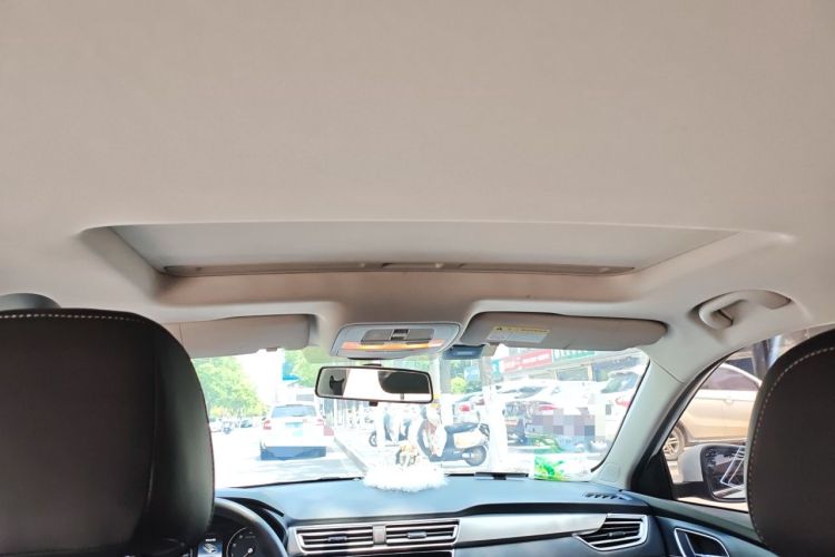 Used Roewe i5 2019 1.5L Manual 4G Connect Leehao Flagship Edition Headliner