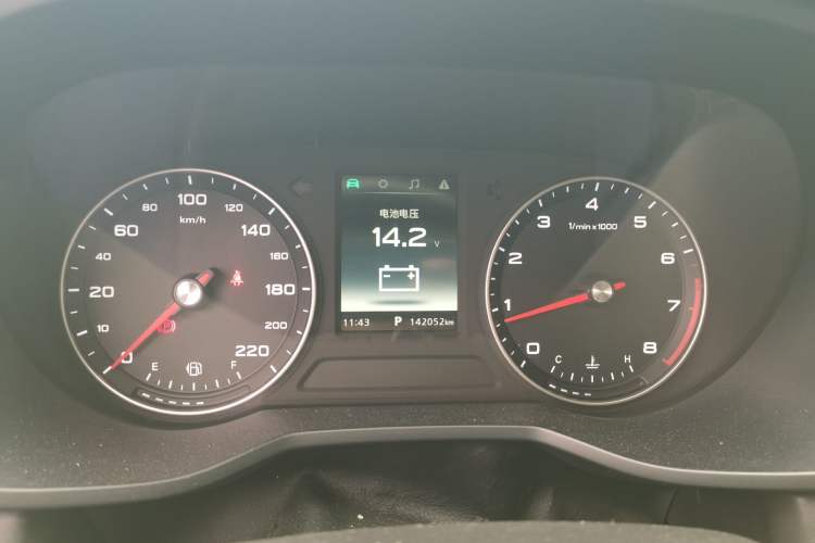 Used Roewe i5 2019 1.5L Automatic 4G Connected Langyue Edition Instrument Cluster