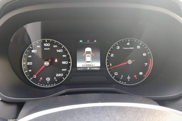 Used Roewe i5 2019 1.5L Automatic 4G Connected Langyue Edition Instrument Cluster