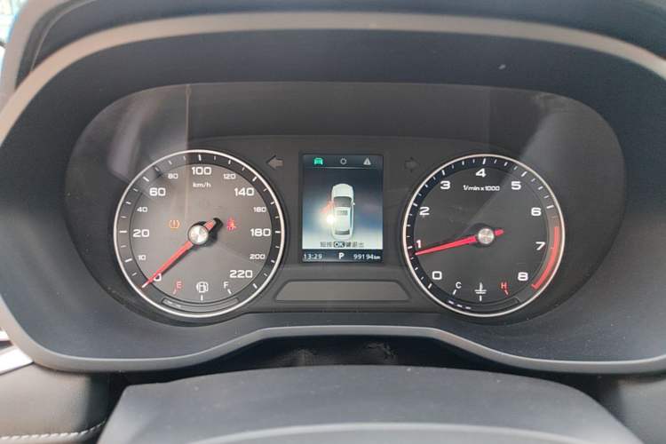 Used Roewe i5 2019 1.5L Automatic 4G Connected Langhao Edition Instrument Cluster