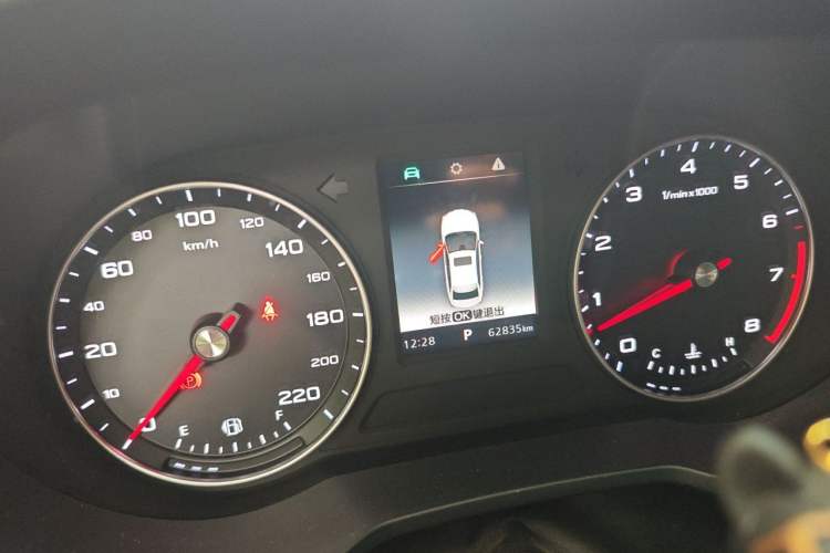 Used Roewe i5 2019 1.5L Automatic 4G Connected Langzhen Edition Instrument Cluster