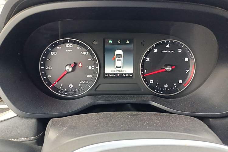 Used Roewe i5 2019 1.5L Automatic 4G Connected Langhao Edition Instrument Cluster