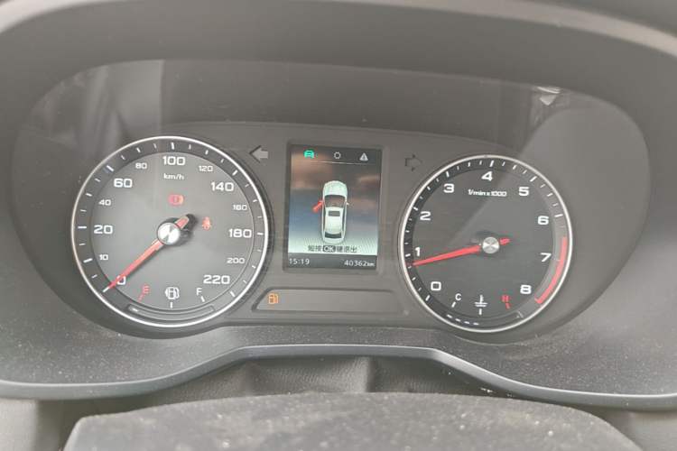 Used Roewe i5 2019 1.5L Manual 4G Connect Leehao Flagship Edition Instrument Cluster