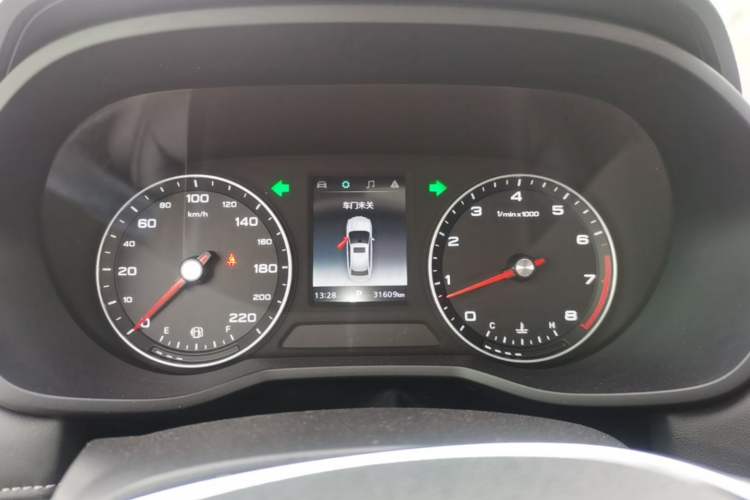Used Roewe i5 2019 1.5L Automatic 4G Connected Langhao Edition Instrument Cluster