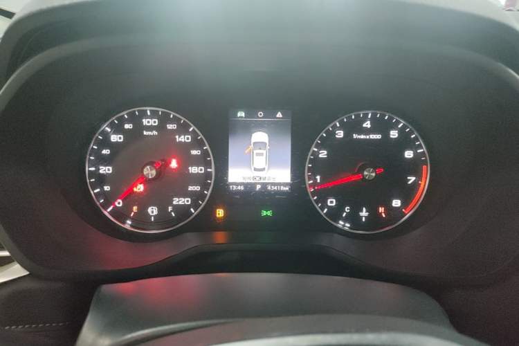 Used Roewe i5 2019 1.5L Automatic 4G Connected Langhao Edition Instrument Cluster