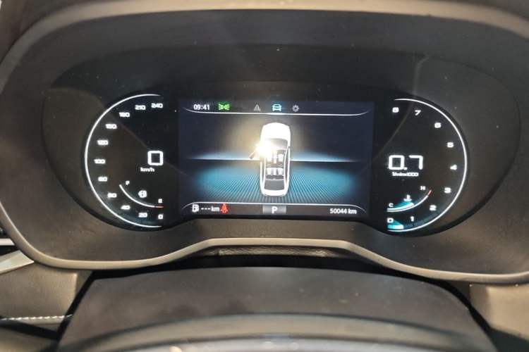 Used Roewe i5 2019 1.5L Automatic 4G Connected Linghao Flagship Edition Instrument Cluster