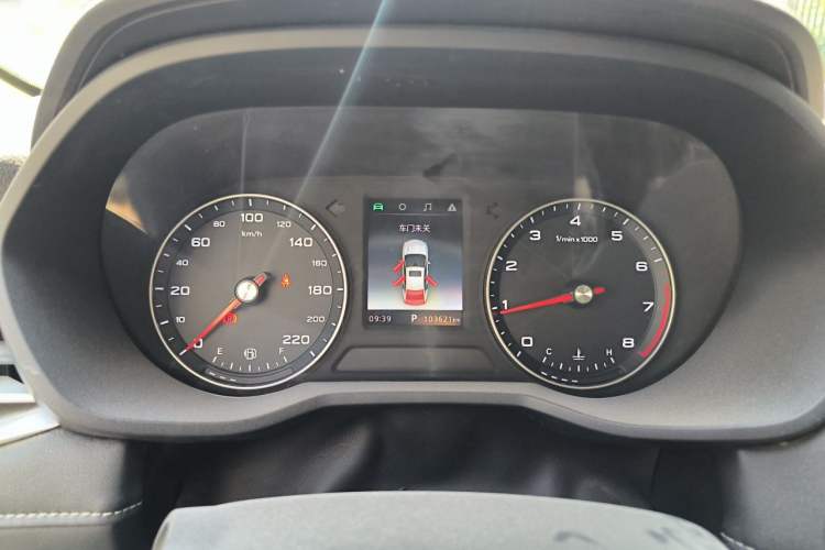 Used Roewe i5 2019 1.5L Automatic 4G Connected Langhao Edition Instrument Cluster
