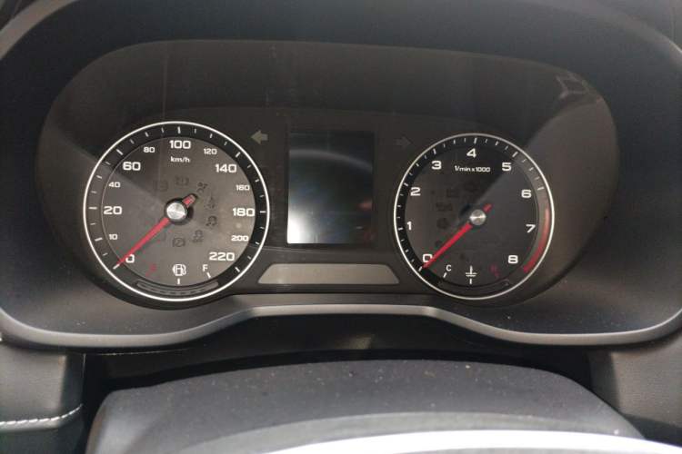 Used Roewe i5 2019 1.5L Automatic 4G Connected Linghao Edition Instrument Cluster