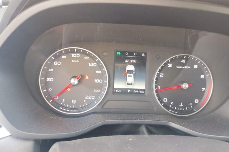 Used Roewe i5 2019 1.5L Automatic 4G Connected Langhao Edition Instrument Cluster
