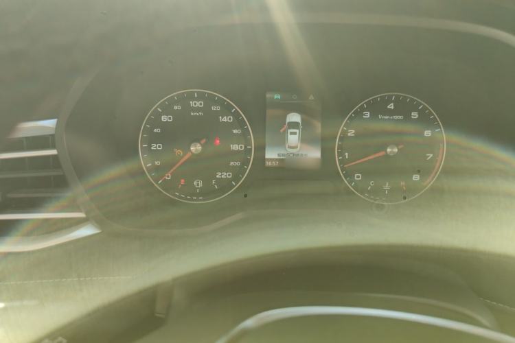 Used Roewe i5 2019 1.5L Automatic 4G Connected Linghao Flagship Edition Instrument Cluster