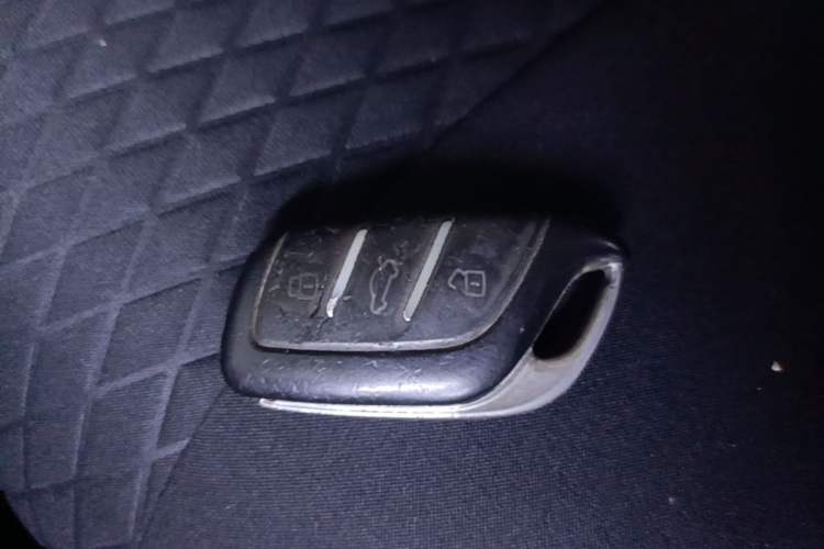 Used Roewe i5 2019 1.5L Manual 4G Connected Langyue Edition Interior 1
