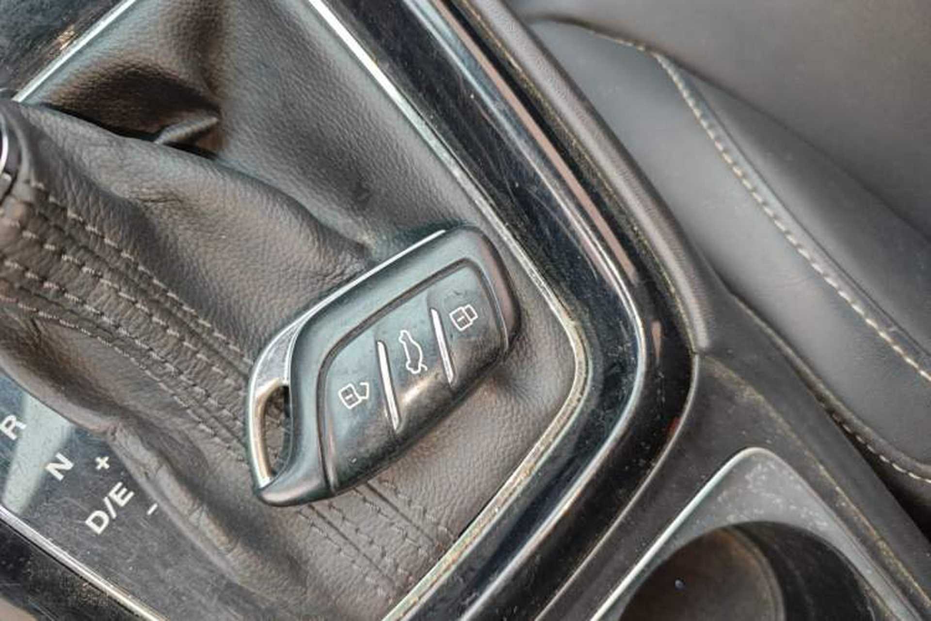 Used Roewe i5 2019 1.5L Automatic 4G Connected Langzhen Edition Interior 1
