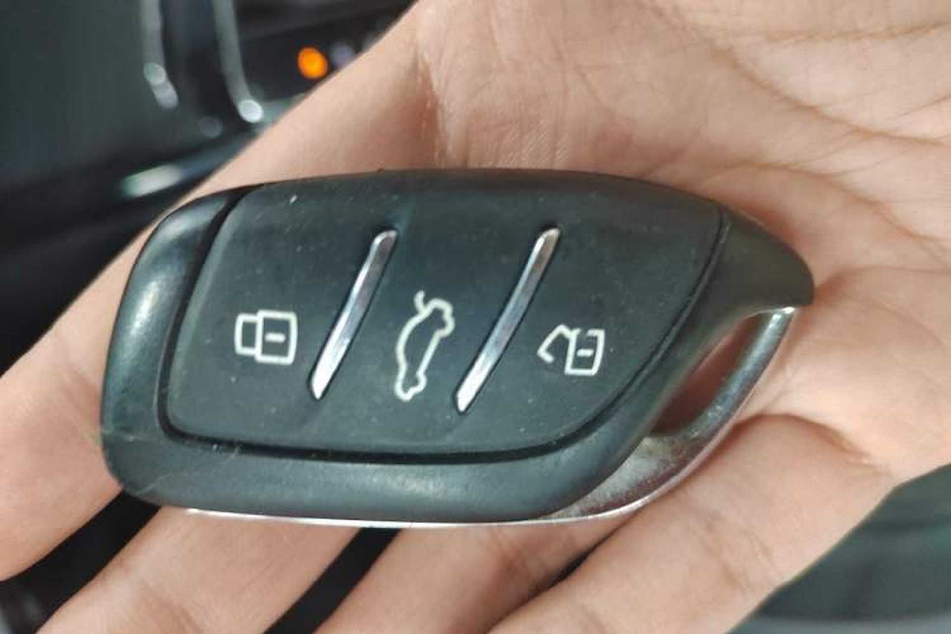 Used Roewe i5 2019 1.5L Automatic 4G Connected Linghao Edition Interior 1