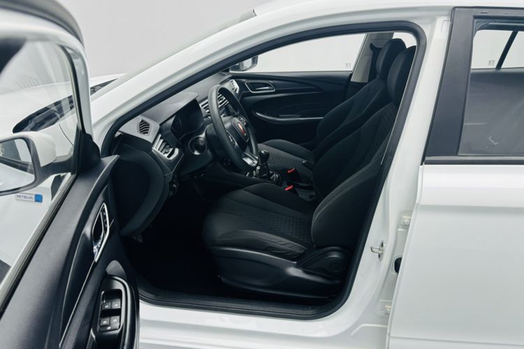 Used Roewe i5 2019 1.5L Manual 4G Connect Luxury Edition Interior 1