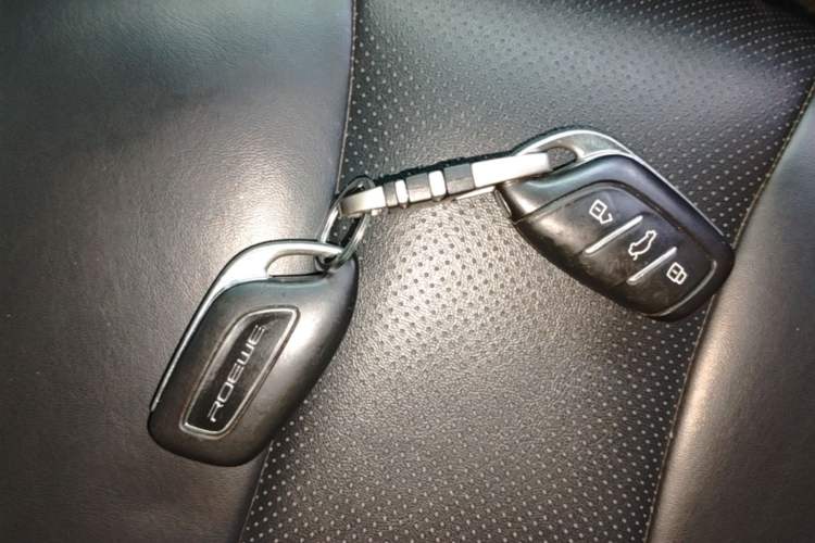 Used Roewe i5 2019 1.5L Manual 4G Connect Leehao Flagship Edition Interior 1