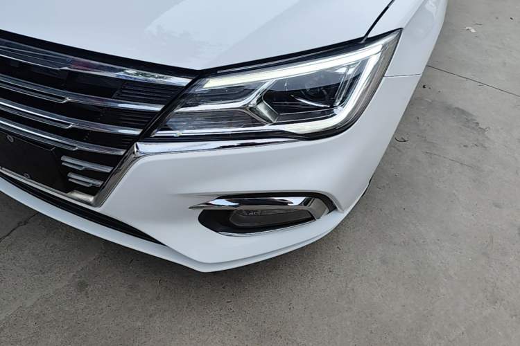 Used Roewe i5 2019 1.5L Automatic 4G Connected Langhao Edition Left Front Headlight