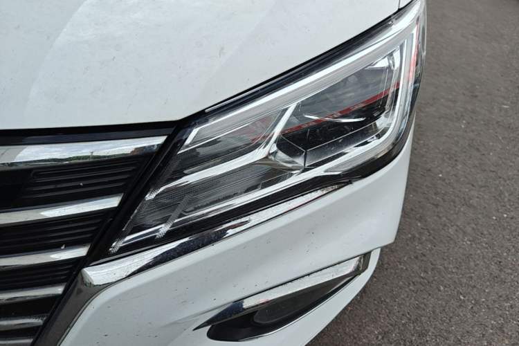 Used Roewe i5 2019 1.5L Manual 4G Connect Leehao Flagship Edition Left Front Headlight