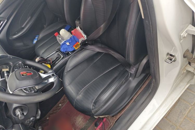 Used Roewe i5 2019 1.5L Automatic 4G Connected Langyue Edition Left Front Seat