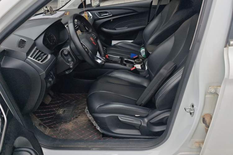 Used Roewe i5 2019 1.5L Automatic 4G Connected Langhao Edition Left Front Seat