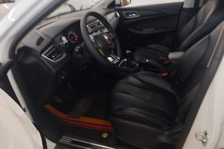 Used Roewe i5 2019 1.5L Manual 4G Connected Langyue Edition Left Front Seat