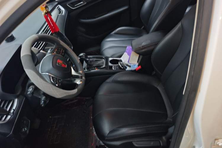 Used Roewe i5 2019 20T Automatic 4G Connected Supercharged Flagship Edition Left Front Seat