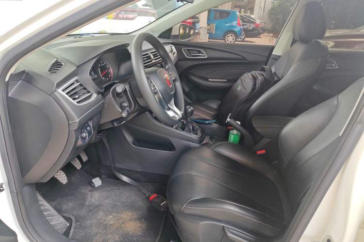 Used Roewe i5 2019 1.5L Manual 4G Connect Leehao Flagship Edition Left Front Seat