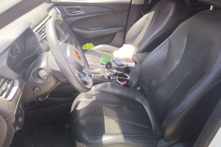 Used Roewe i5 2019 1.5L Automatic 4G Connected Linghao Edition Left Front Seat