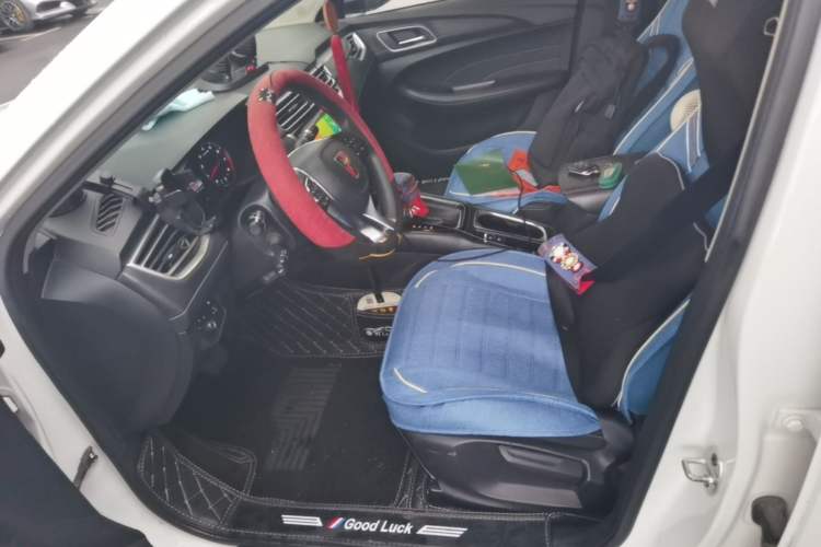 Used Roewe i5 2019 1.5L Automatic 4G Connected Langhao Edition Left Front Seat