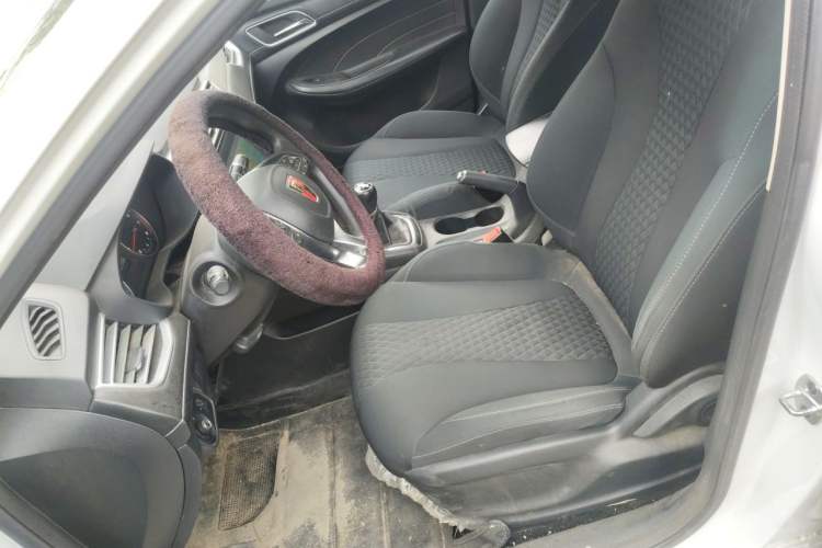 Used Roewe i5 2019 1.5L Manual 4G Connected Langyue Edition Left Front Seat