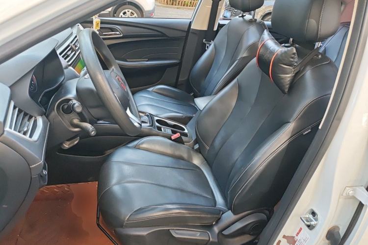 Used Roewe i5 2019 1.5L Automatic 4G Connected Langhao Edition Left Front Seat