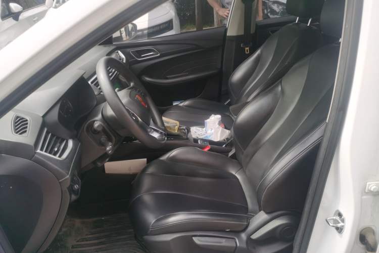 Used Roewe i5 2019 1.5L Automatic 4G Connected Langhao Edition Left Front Seat