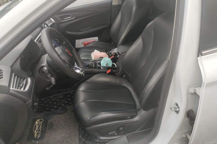 Used Roewe i5 2019 20T Automatic Intelligent Connectivity Super-Power Supreme Edition Left Front Seat