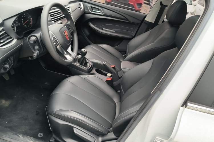 Used Roewe i5 2019 1.5L Manual 4G Connect Leehao Flagship Edition Left Front Seat