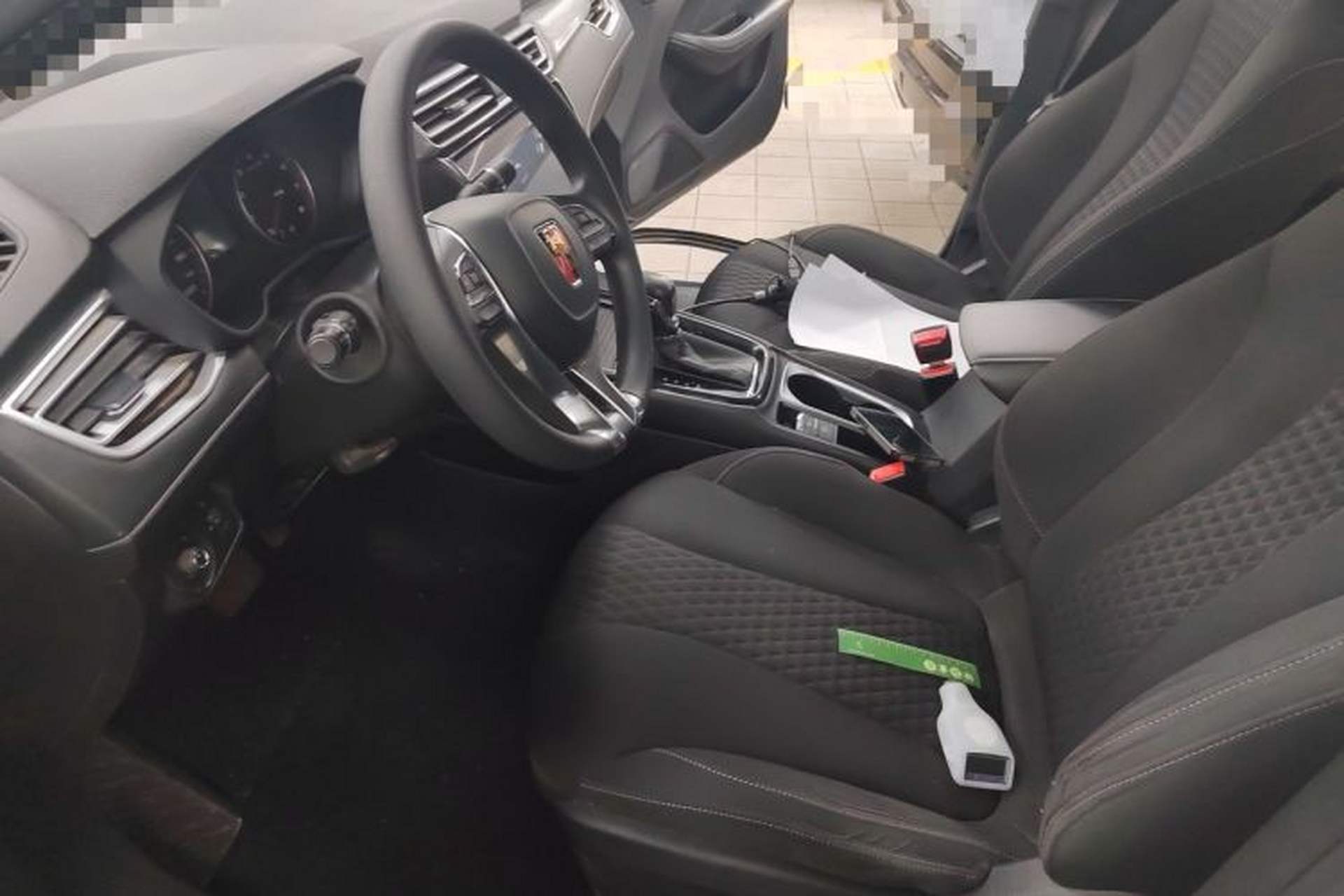 Used Roewe i5 2019 1.5L Automatic 4G Connected Linghao Edition Left Front Seat