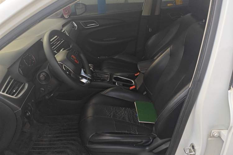 Used Roewe i5 2019 1.5L Automatic 4G Connected Linghao Edition Left Front Seat