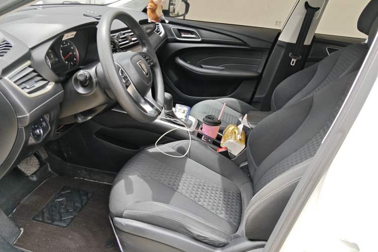 Used Roewe i5 2019 1.5L Automatic 4G Connected Langyue Edition Left Front Seat